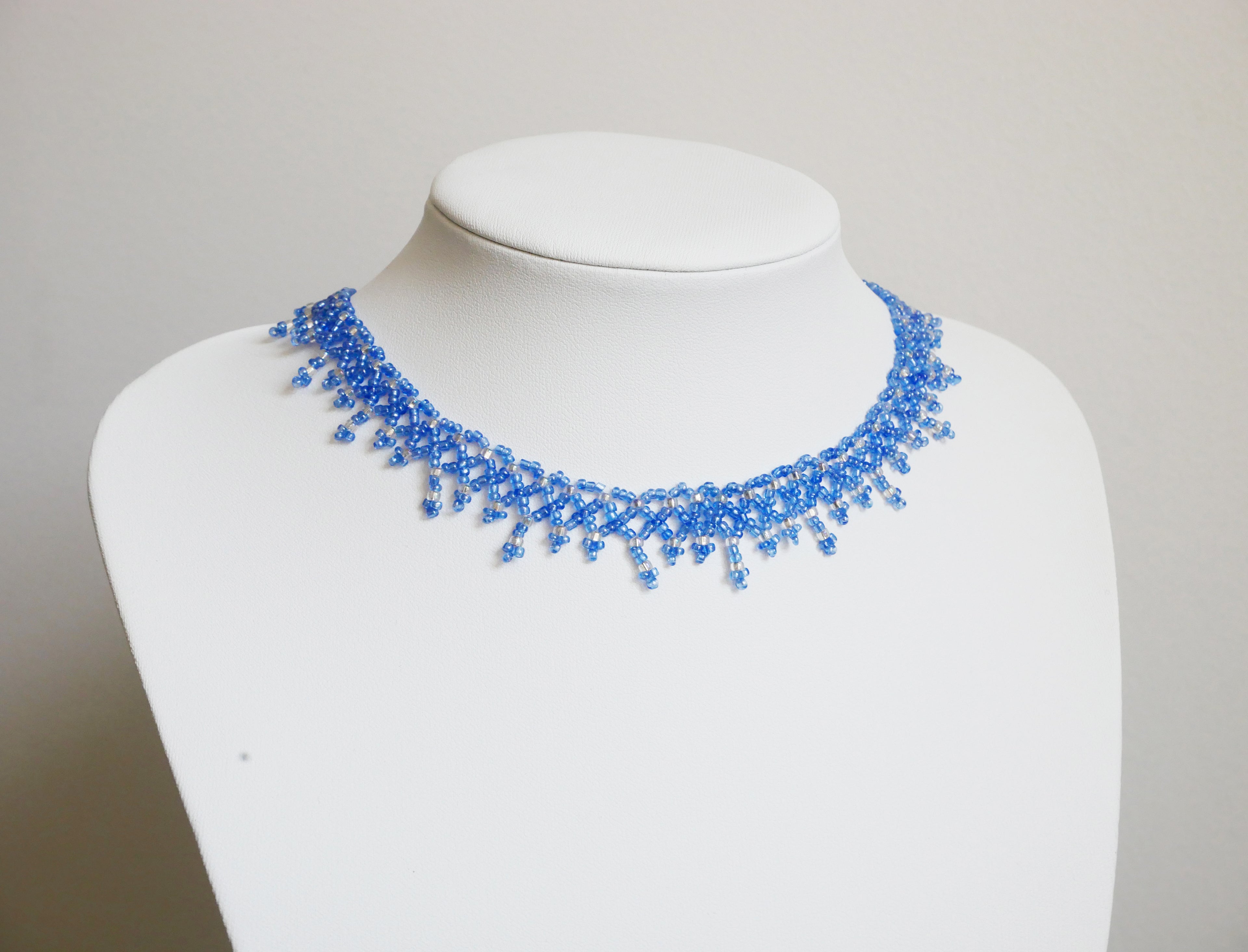 Siphonophore spécimen n°3 • perles de seconde main ✻